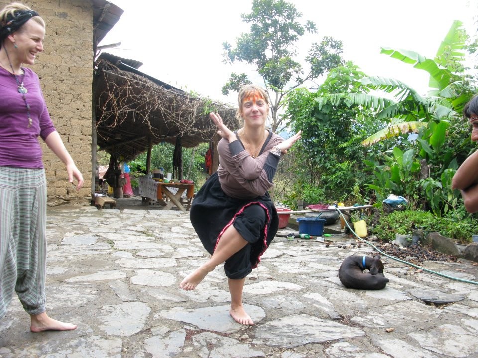 yoga andino : Asana El COLIBRI  por la Maestra : Katenanda