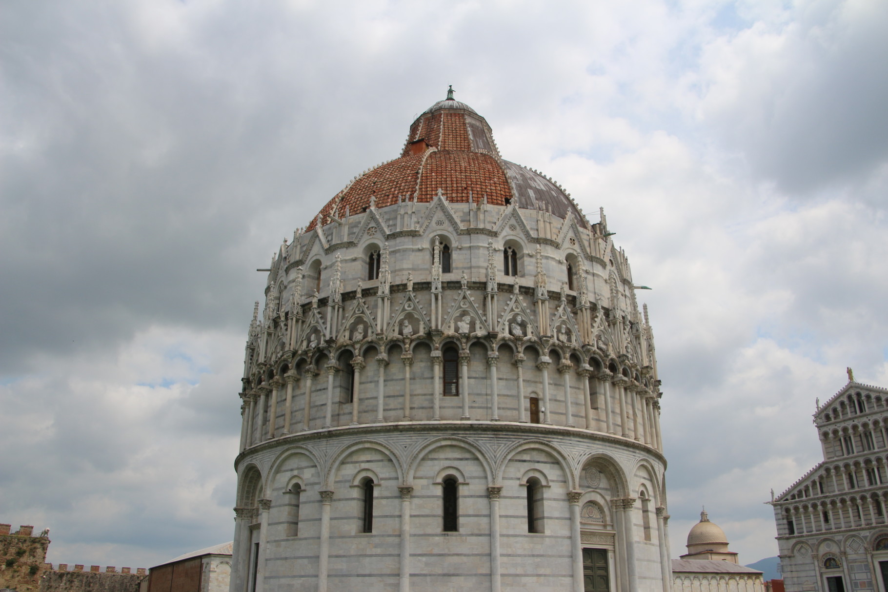 Das Baptisterium - Taufkirche/Foto: Copyright by Sabine Fenner