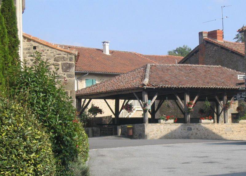 La Halle de St Pardoux