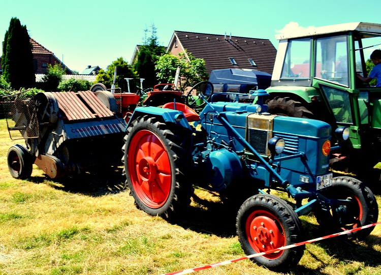 Lanz Bulldog 1956 mit Presse 