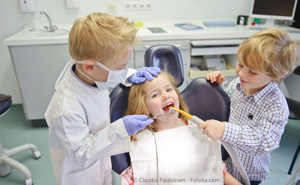 Kindern soll der Zahnarztbesuch Spaß machen, damit sie gerne wiederkommen!