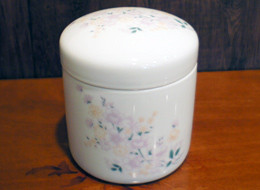 骨壷 秋桜