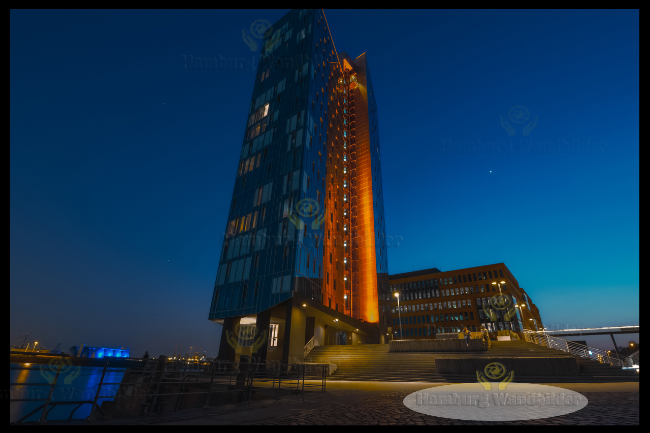 Hochhaus   /  1361