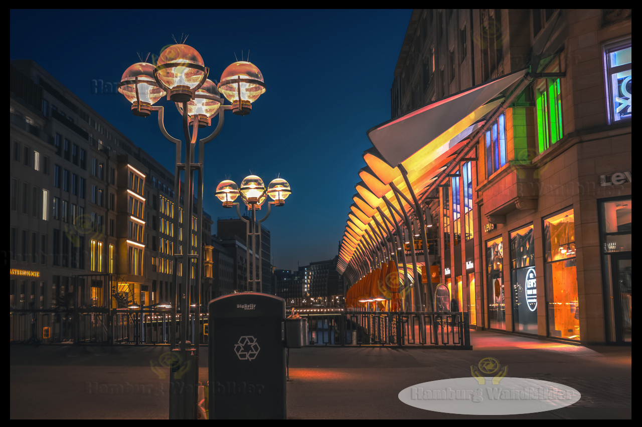 an den beleuchteten alsterarkaden bei nacht hamburg wandbilder-