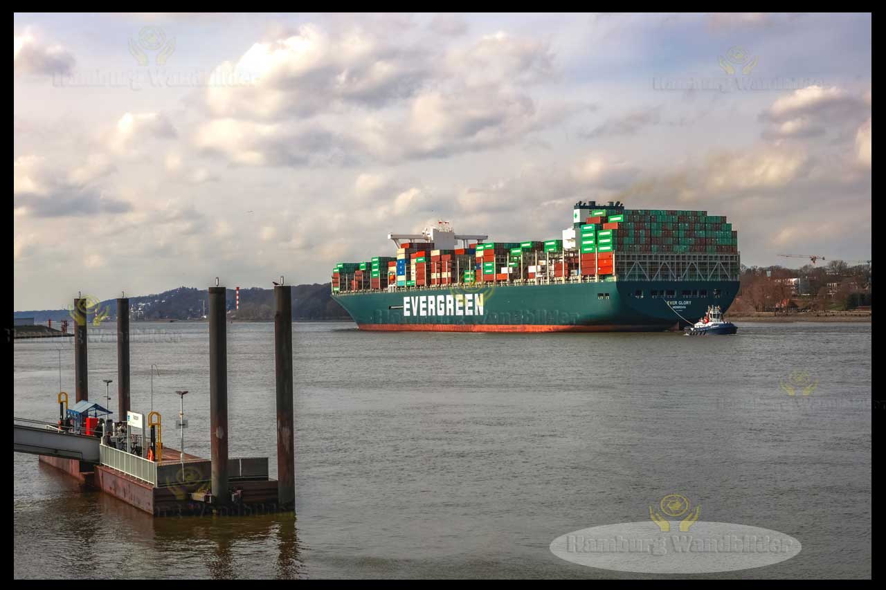 Containerschiff  /  2562