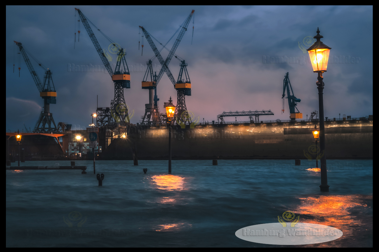 Docks  /  1326