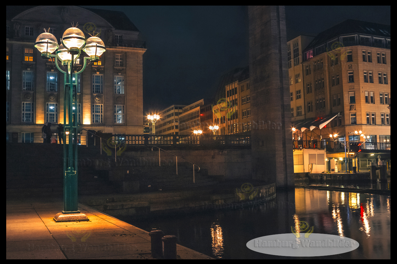 blick von der kleinen alster auf den rathausplatz-bei nacht hamburg wandbilder