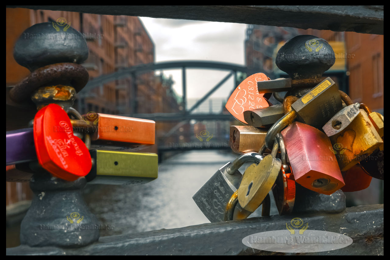 Liebesschlösser  /  2587