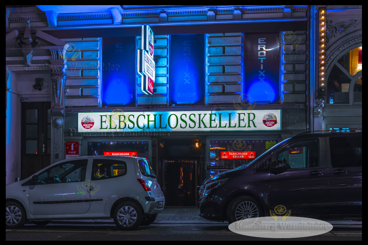 der bei nacht beleuchtete elbschlosskeller hamburg wandbilder