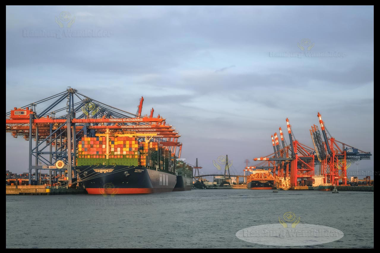 Containerterminal   /  2438