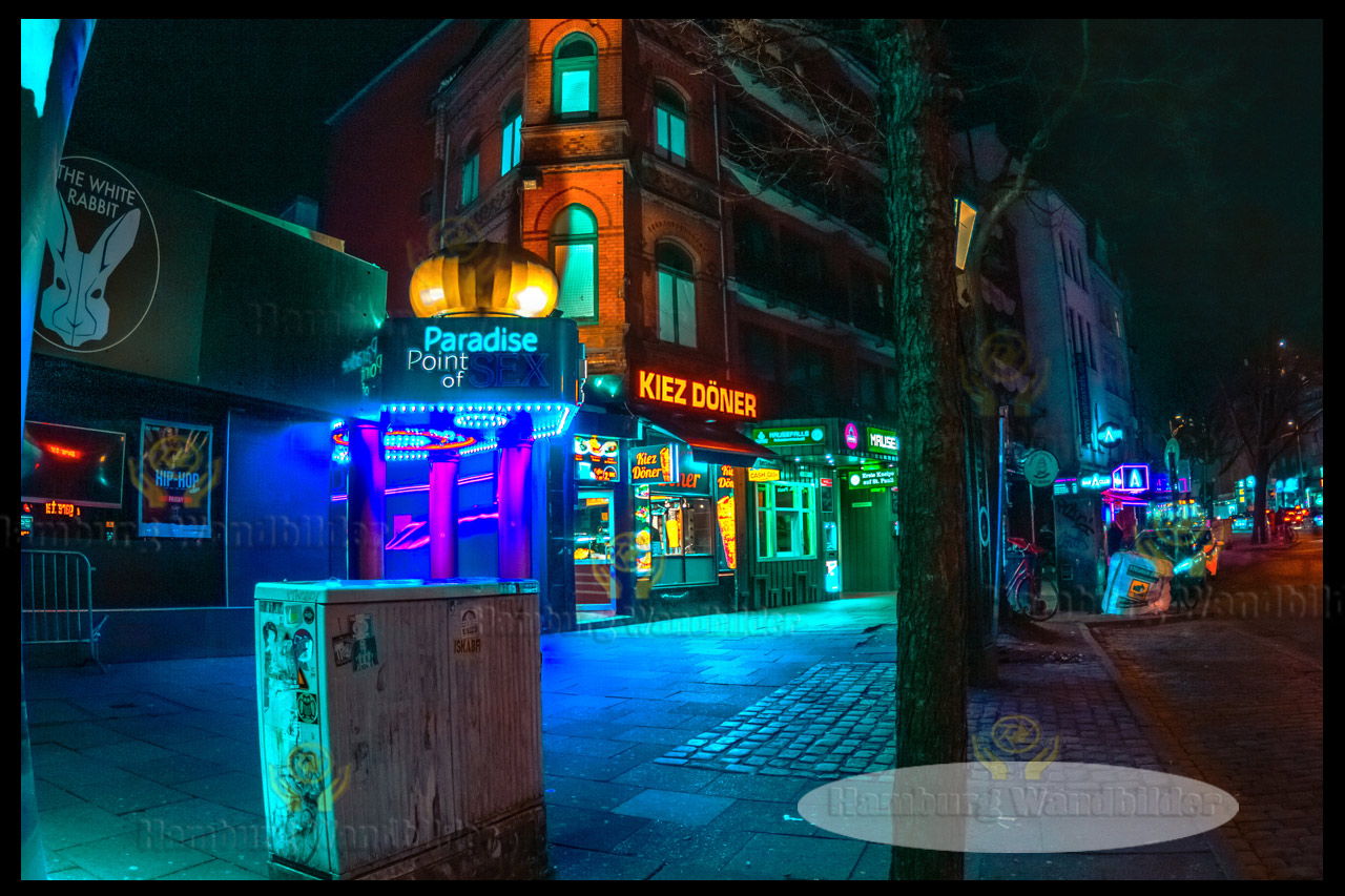 die beleuchtete reeperbahn bei nacht hamburg wandbilder
