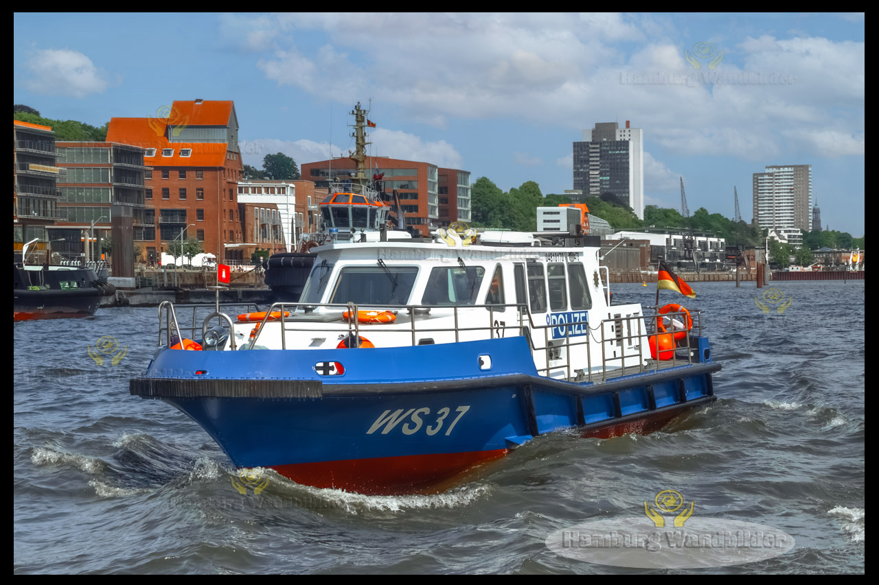 Polizeiboot  /  2495