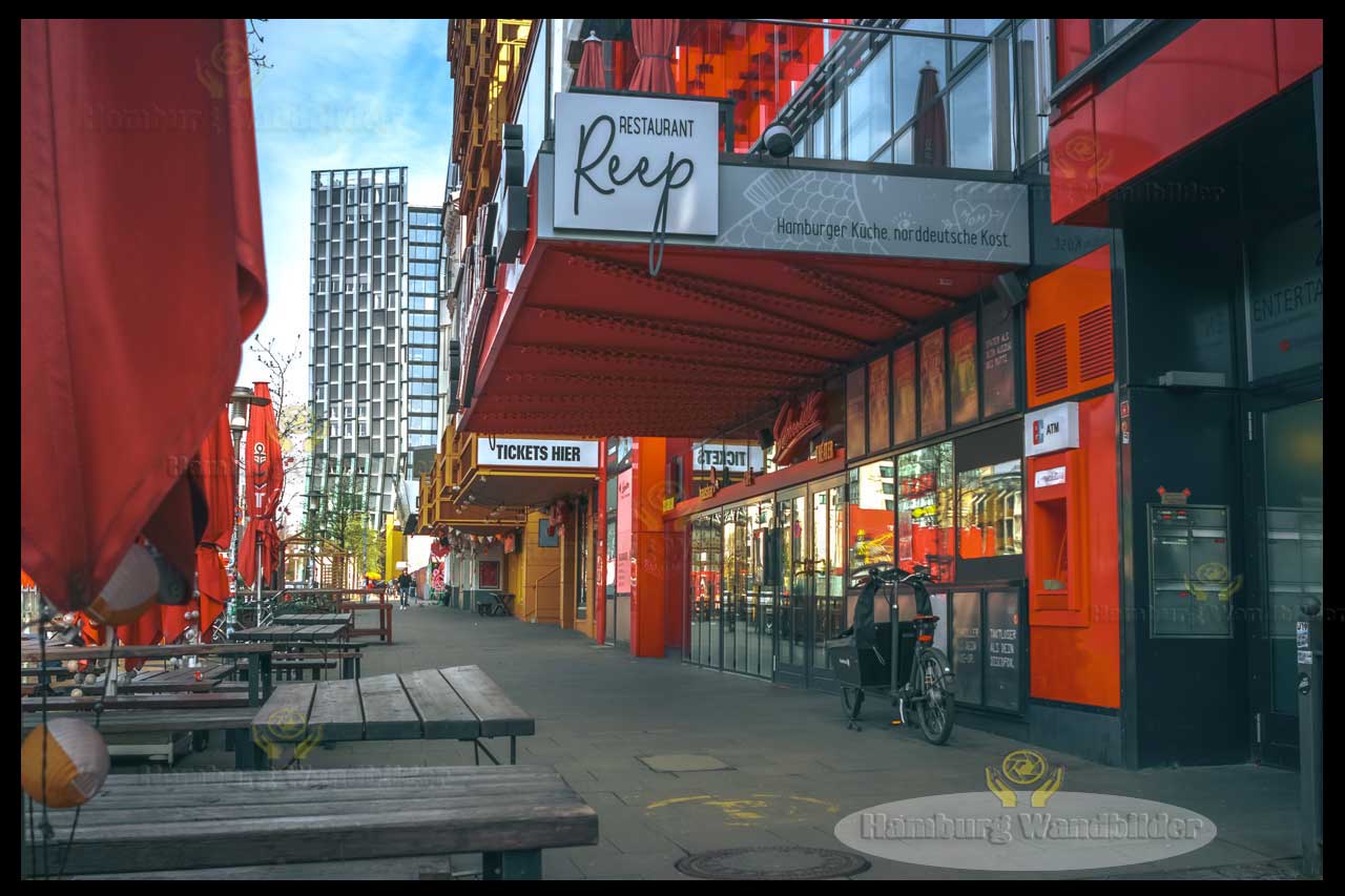 Reeperbahn  /  2228