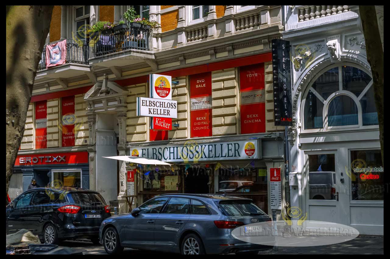 blick auf die kultkneipe elbschlosskeller auf st-pauli hamburg wandbilder