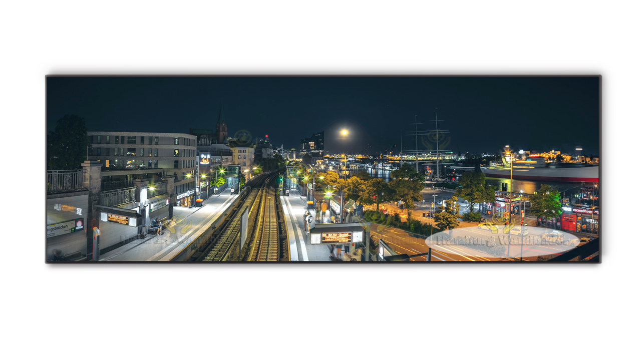 U-Bahnhof   /  1750   /  3:1