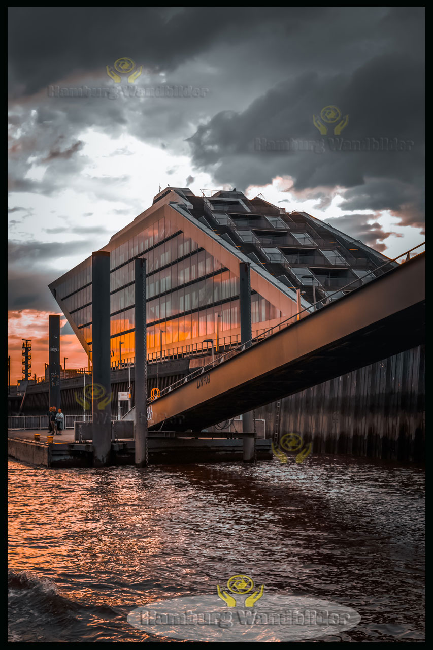 Dockland  BC  /  1284