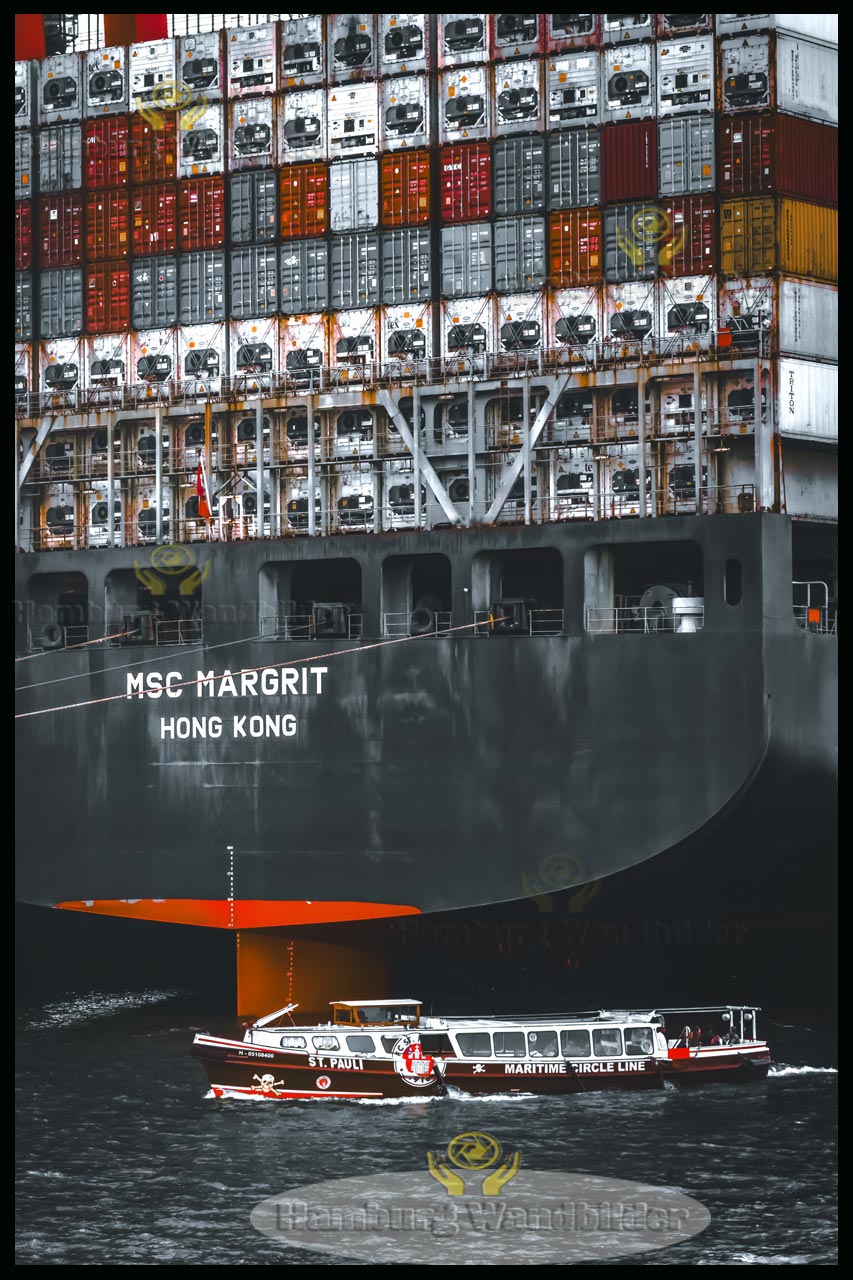 Containerschiff  BC  /  2574