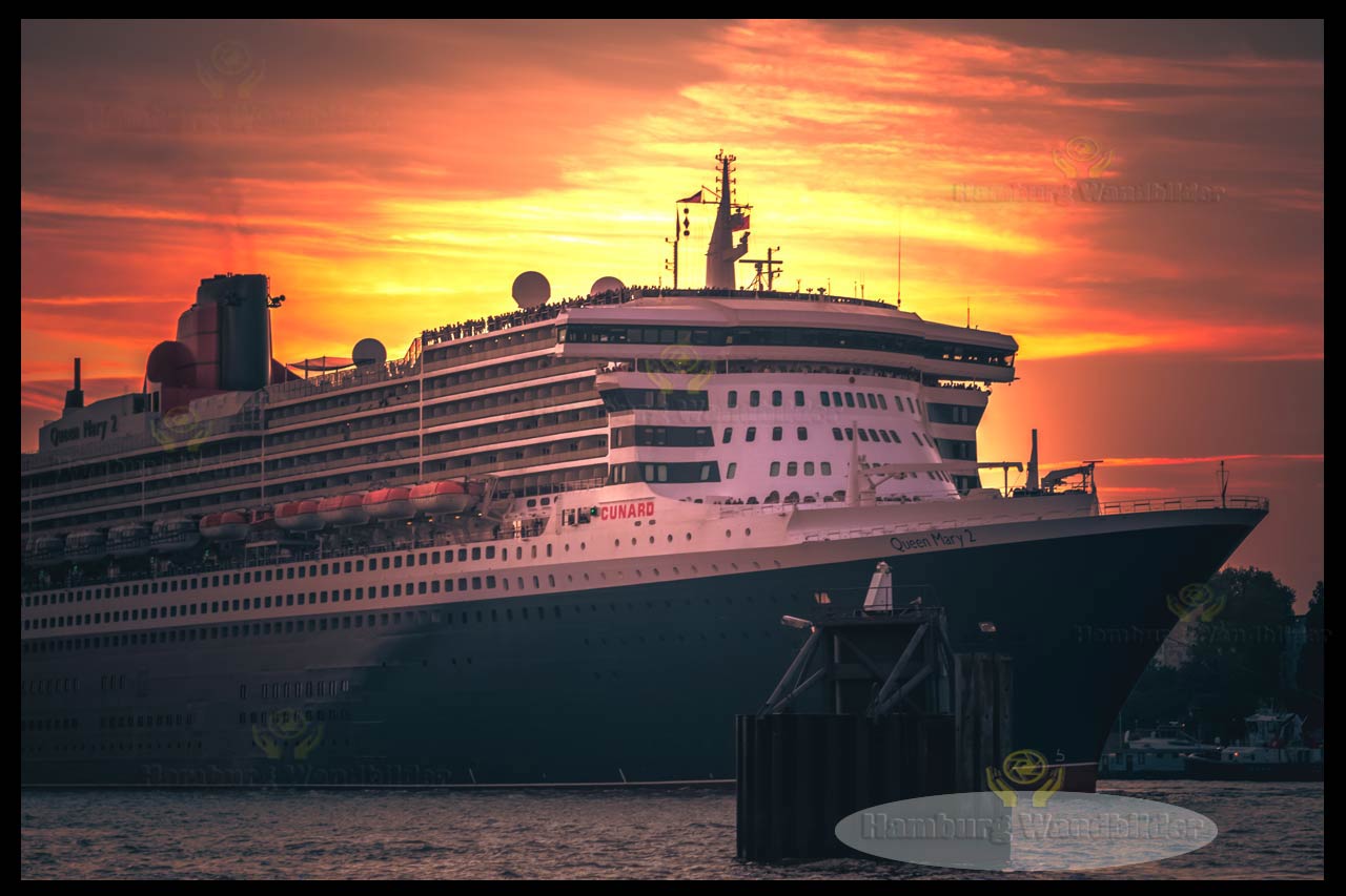 Queen Mary 2   /  2323