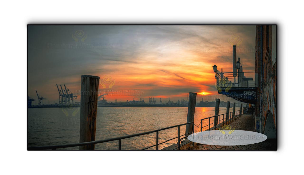 sonnenuntergang an der elbpromenade am holzhafen hamburg wandbilder
