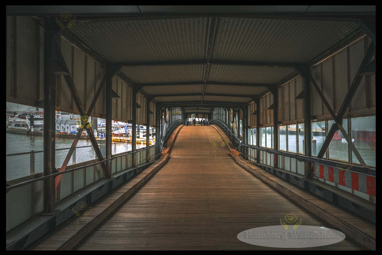 Überseebrücke  /  2005