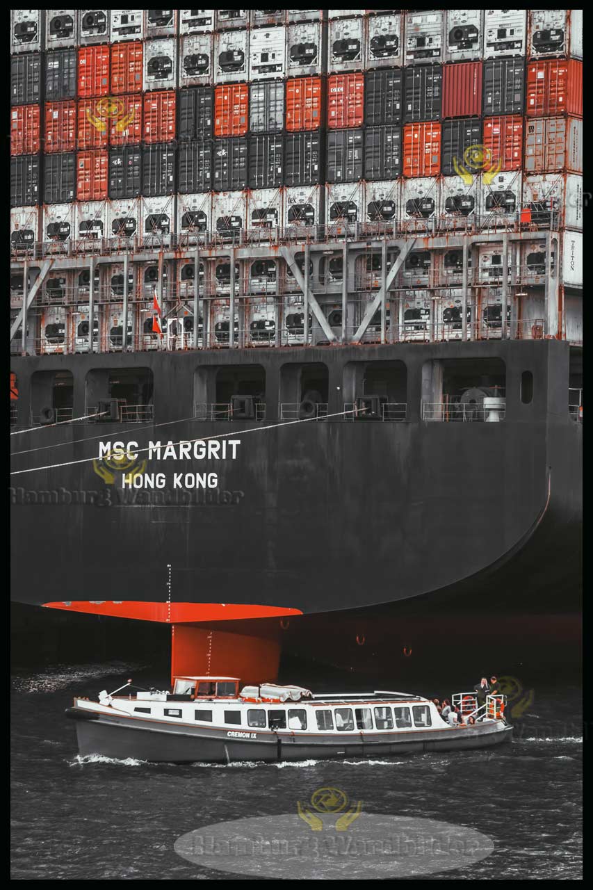 Containerschiff  BC  /  2574