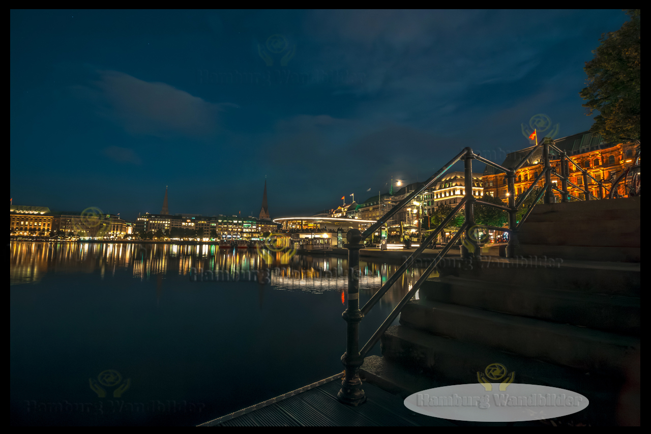 eine treppe zum ponton an der binnenalster hamburg wandbilder
