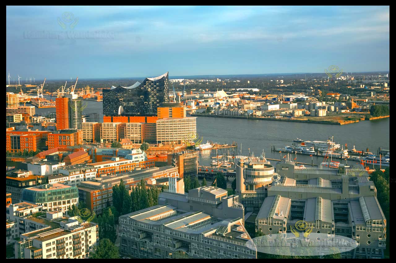 Elbphilharmonie   /  1720