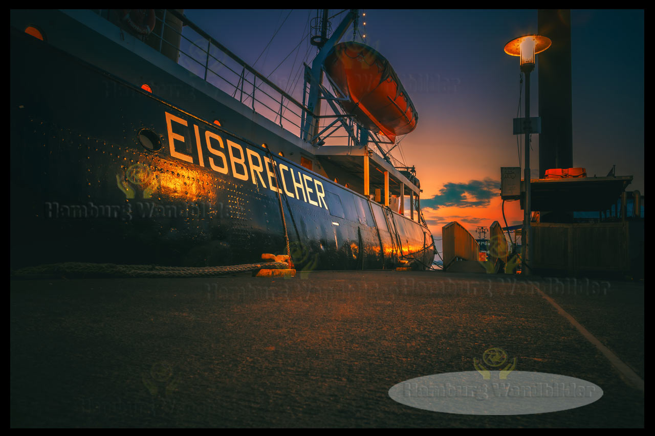 sonnenuntergang am eisbrecher im museumshafen als hamburg wandbilder