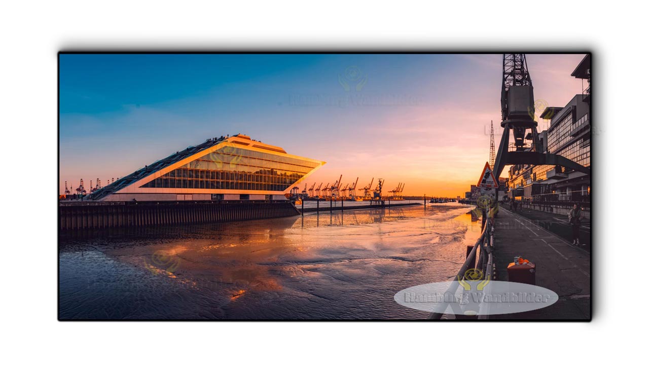 Dockland  /  2028  / 2:1