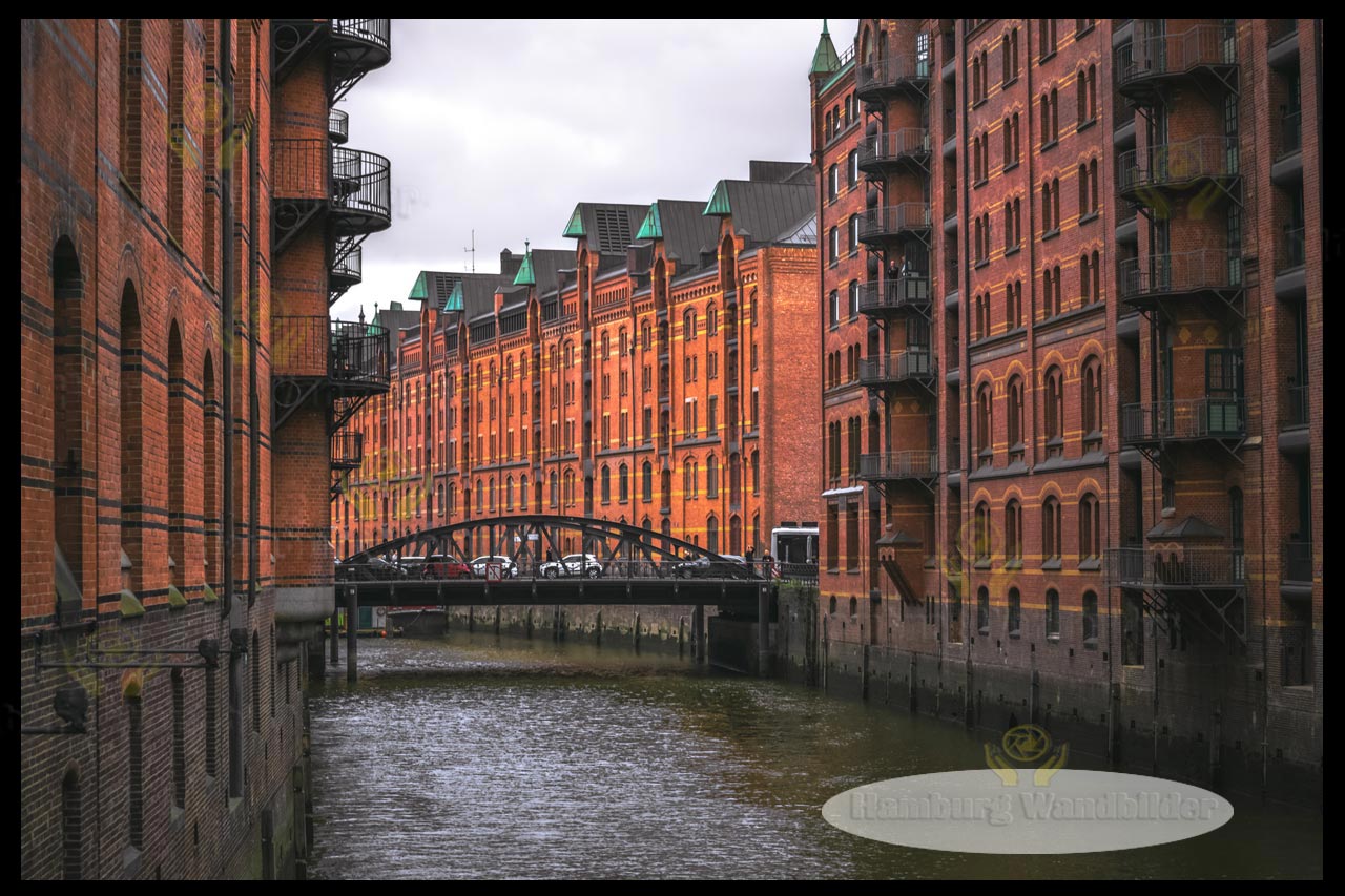 die historischen lagerhaeuser aus backstein hamburg wandbilder