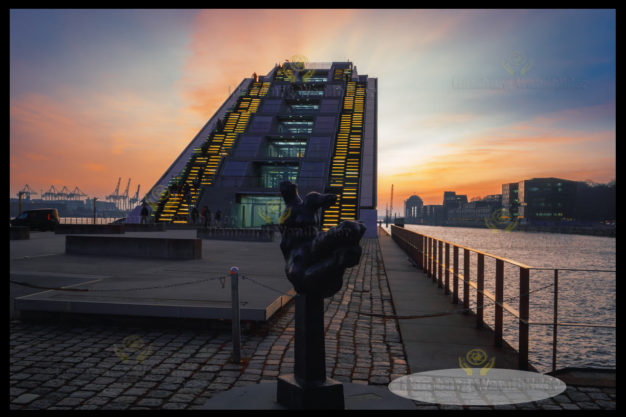 Dockland  /  2380