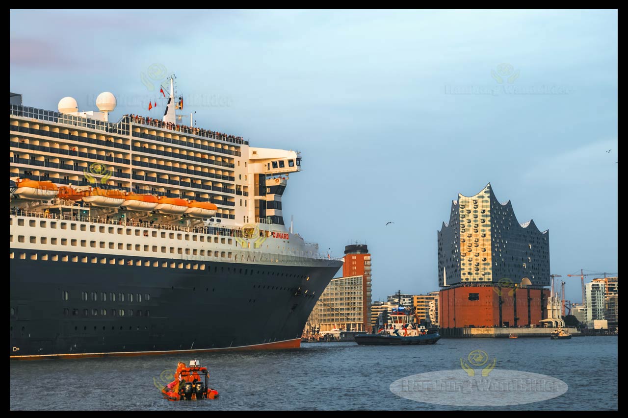 Queen Mary 2   /  2411