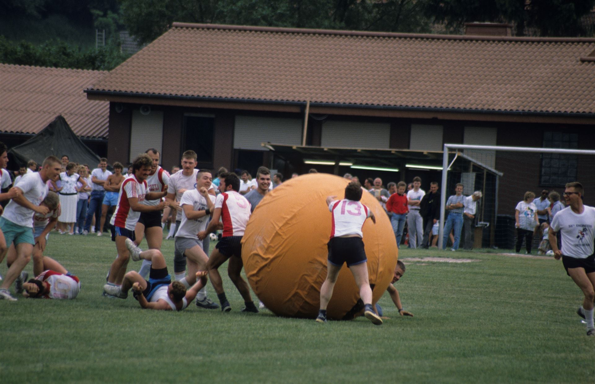 1989 Pushball-Spiel Feuerwehr / 58. Kampf- und Ingenieurkompanie aus Bad Hersfeld