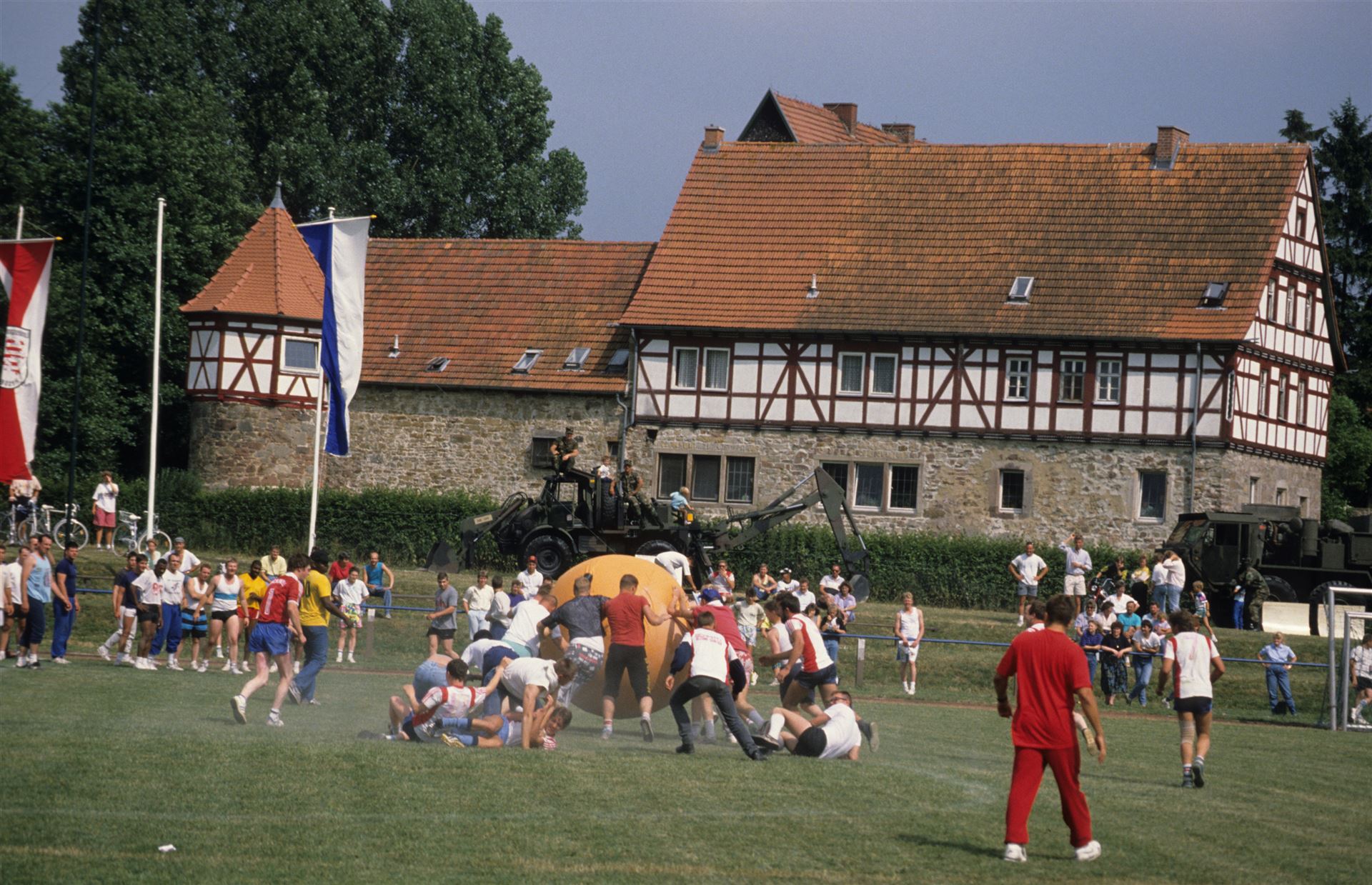 1989 Pushball-Spiel Feuerwehr / 58. Kampf- und Ingenieurkompanie aus Bad Hersfeld