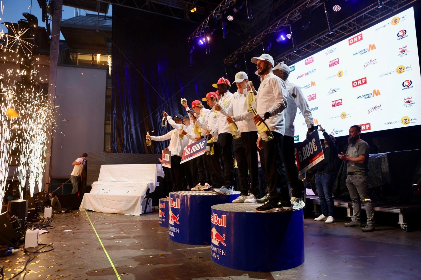 Drei Kolland-Teams am Podest des härtesten Teambewerbs der Welt