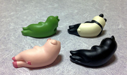 コンコンブル　ごろ寝　ふりむき コンコンブルごろ寝ふりむき