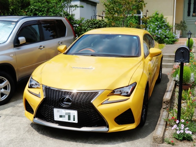 レクサスRCF