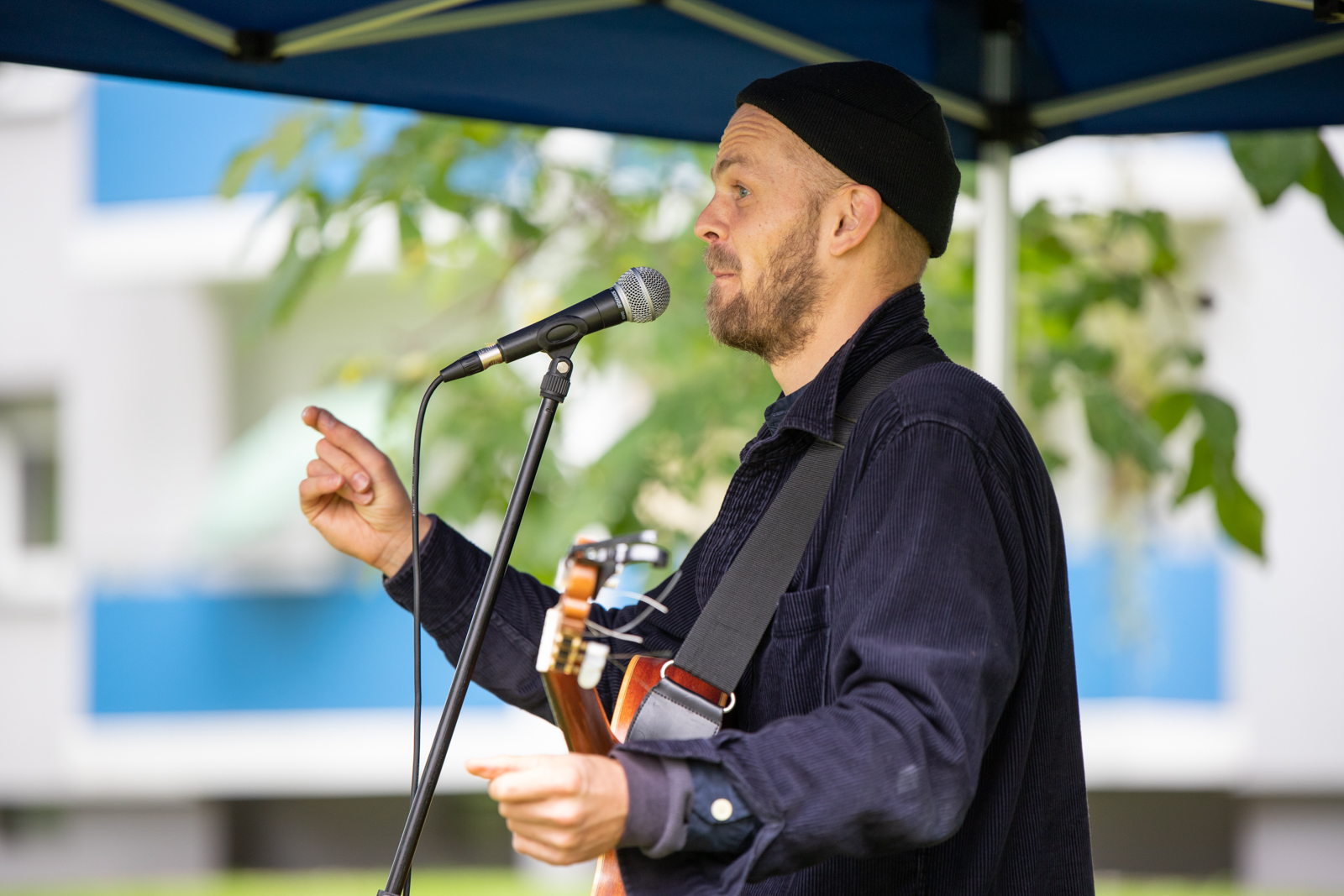 "Johannes Rosenstock" auf der Wiese vor dem Wohn!Aktiv-Haus, Foto: ReneMa