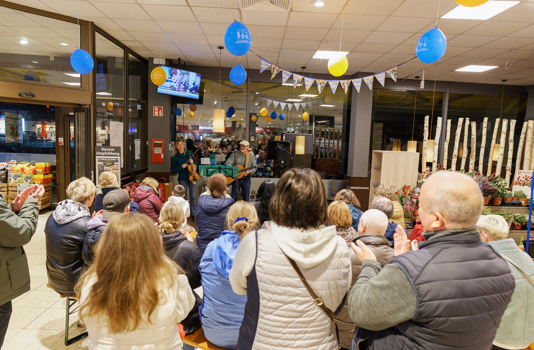 Sait by Side bei EDEKA, Foto: Annette Richter