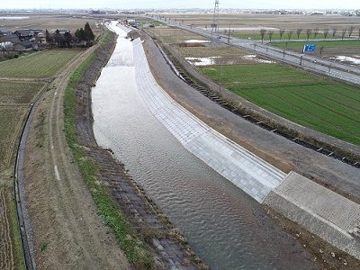 一級河川鍋谷川　総合流域防災工事(護岸工その１１)