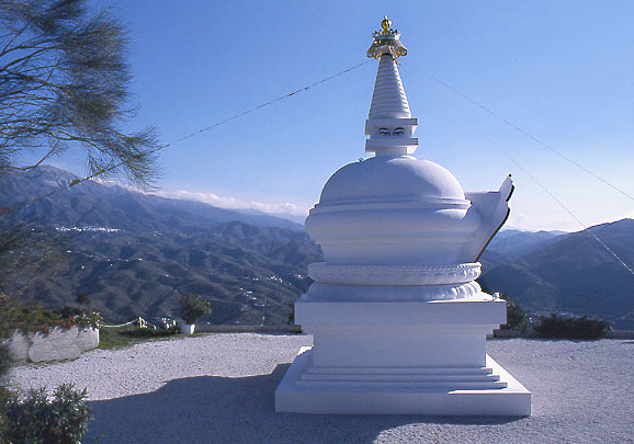 STUPA IN ANDALUSIEN