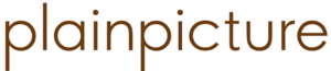 Manuela Deigert Logo von Plainpicture Fotoagentur für ausgewählte Stockfotografie