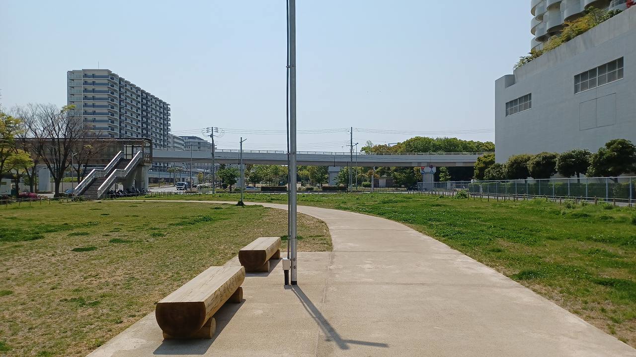 ポートアイランド 北ひまわり広場