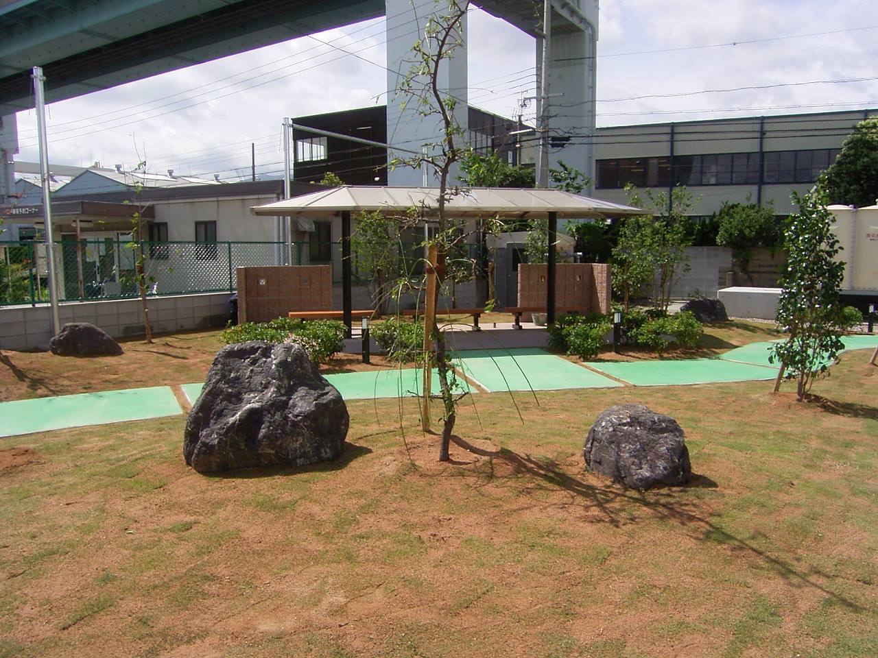 工場の緑地