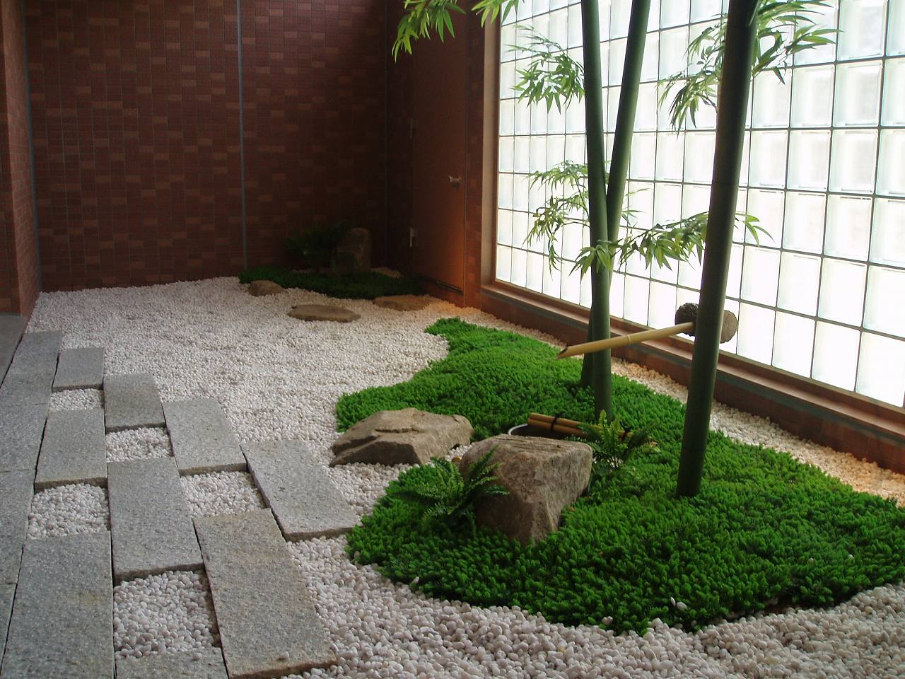 有料老人ホームの屋上緑化