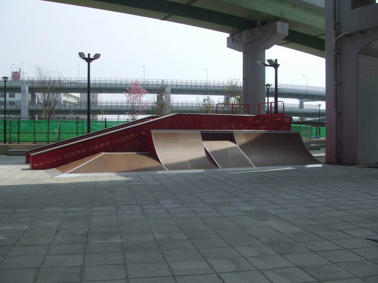 みなとのもり公園スケートパーク