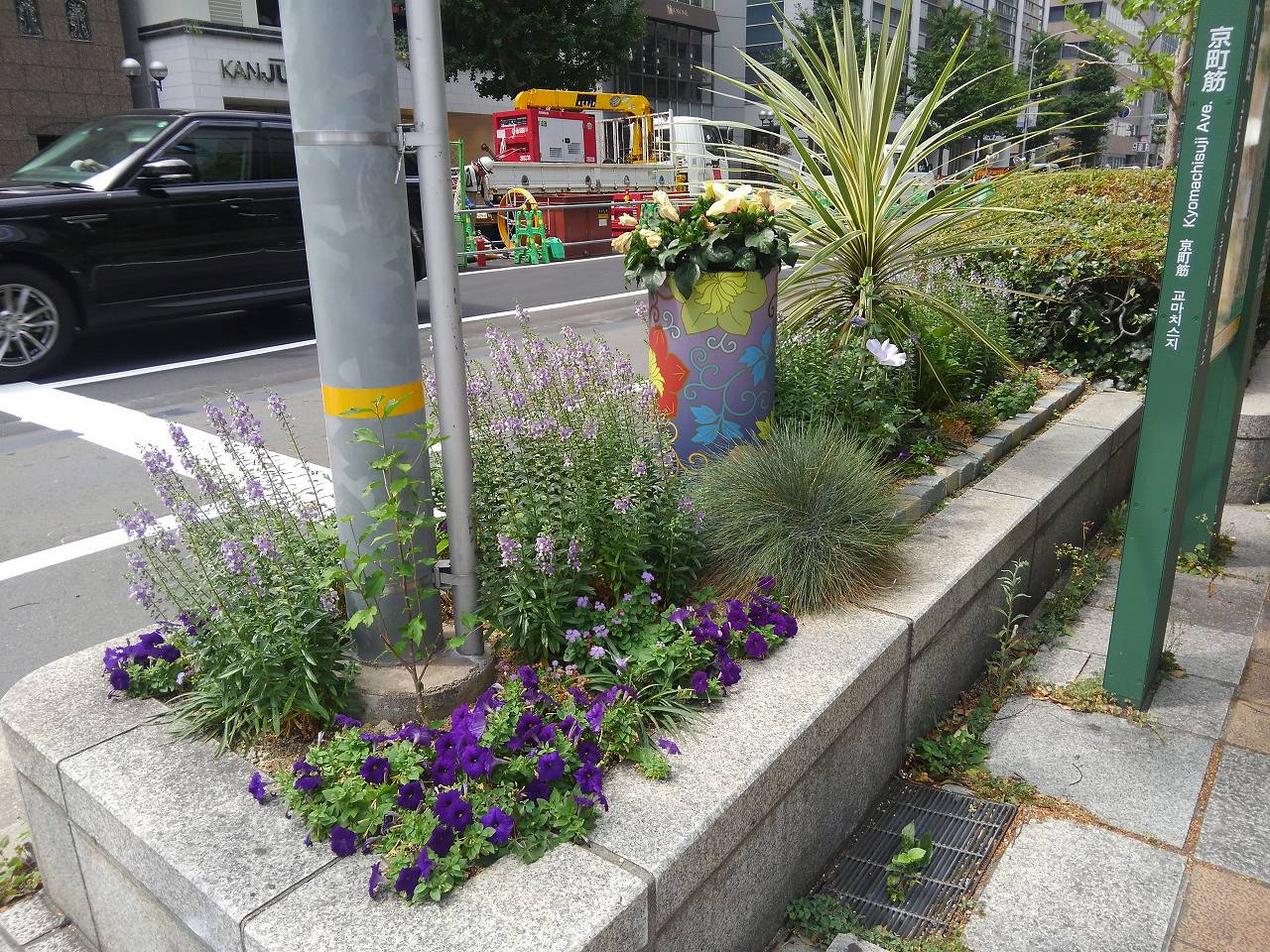 旧居留地エリア花壇管理業務