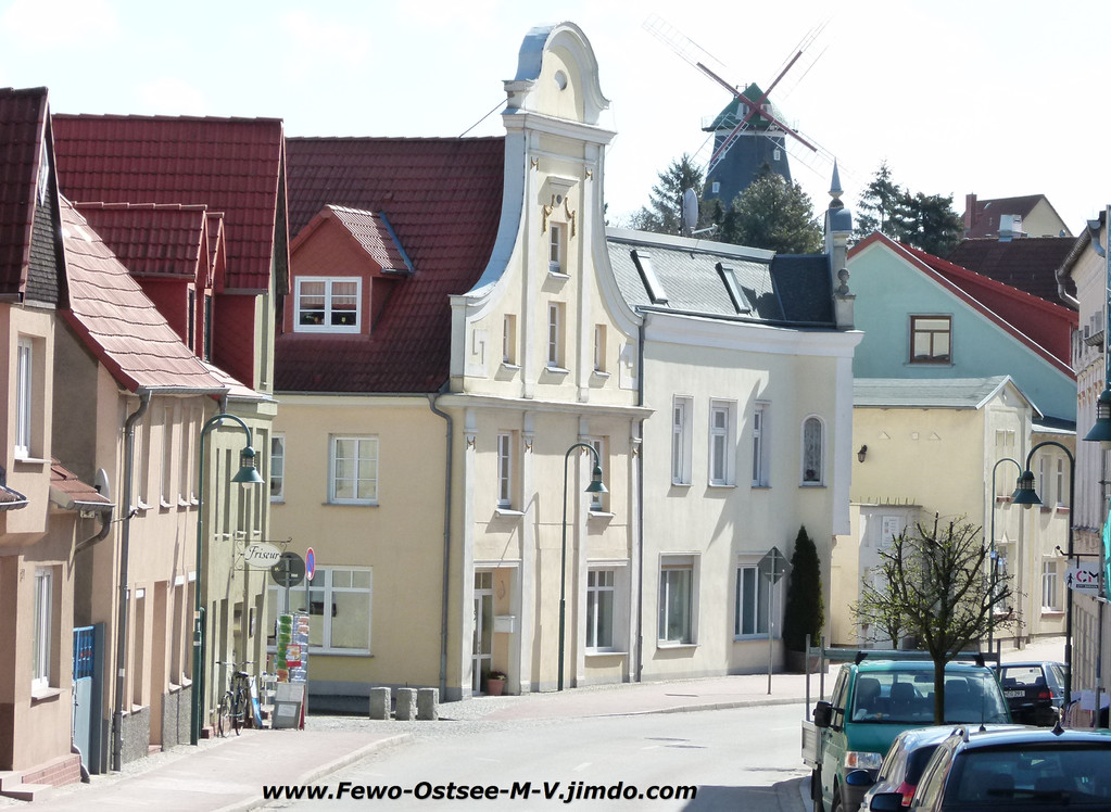 Die "versenkbare" Mühle, das Wahrzeichen Kröpelins