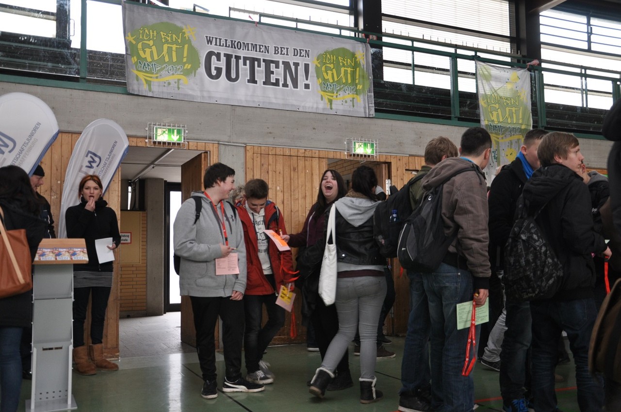 weiterlesen1 schoenbergmittelschules Webseite!