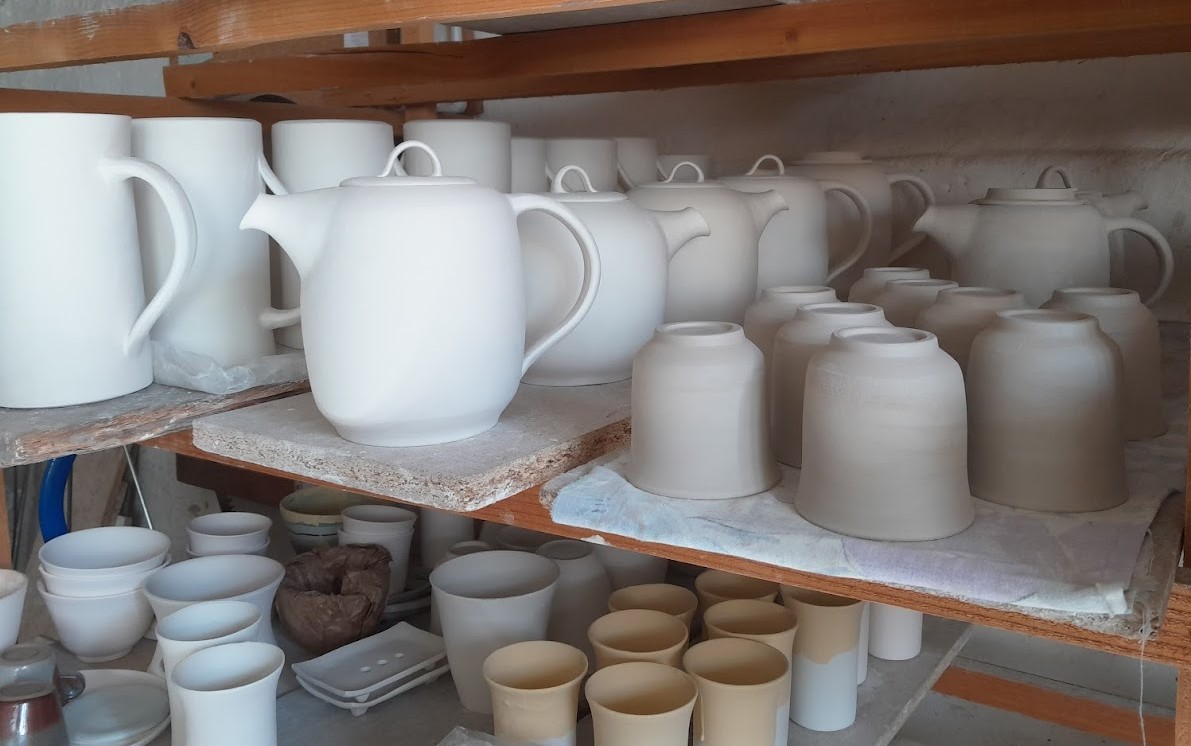 Pièces en porcelaine crue